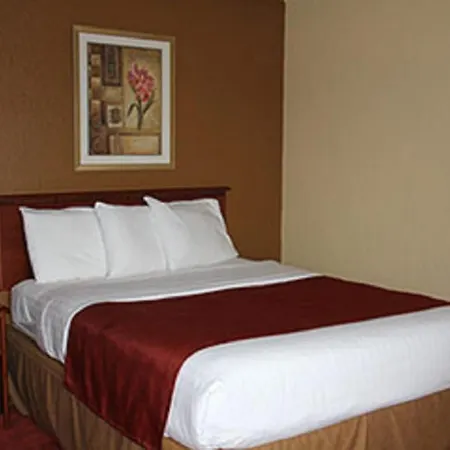 Americinn By Wyndham West Bend Habitación foto