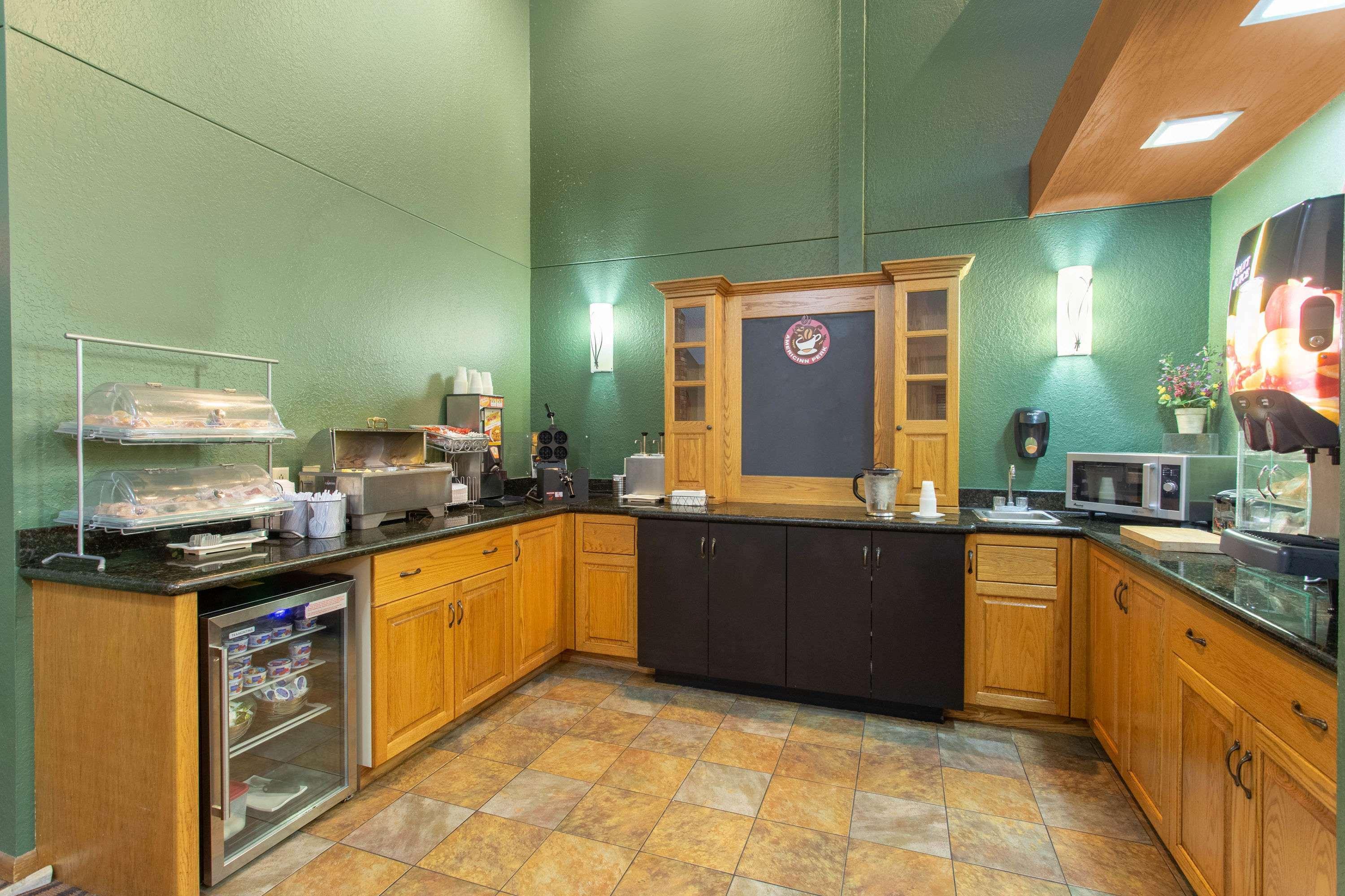 Americinn By Wyndham 3* West Bend